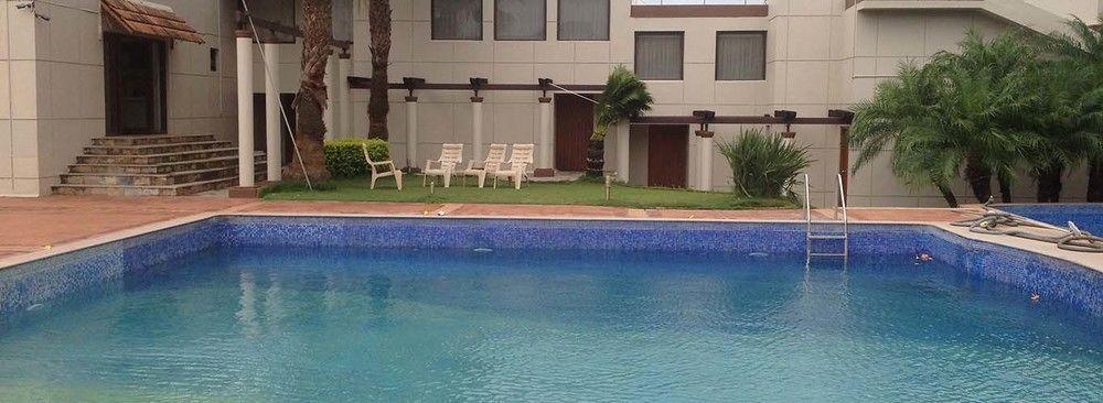 Cotton County Club And Resort Hubli Bagian luar foto
