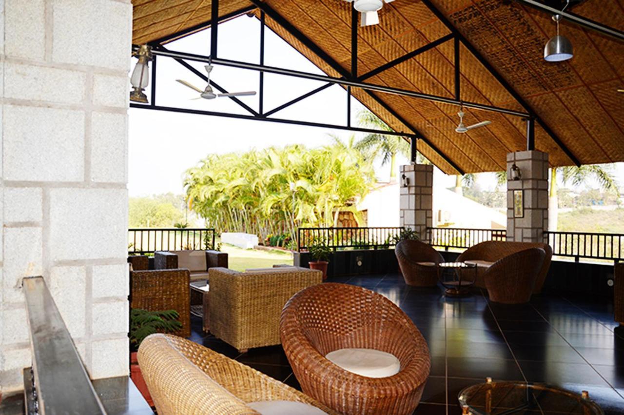 Cotton County Club And Resort Hubli Bagian luar foto