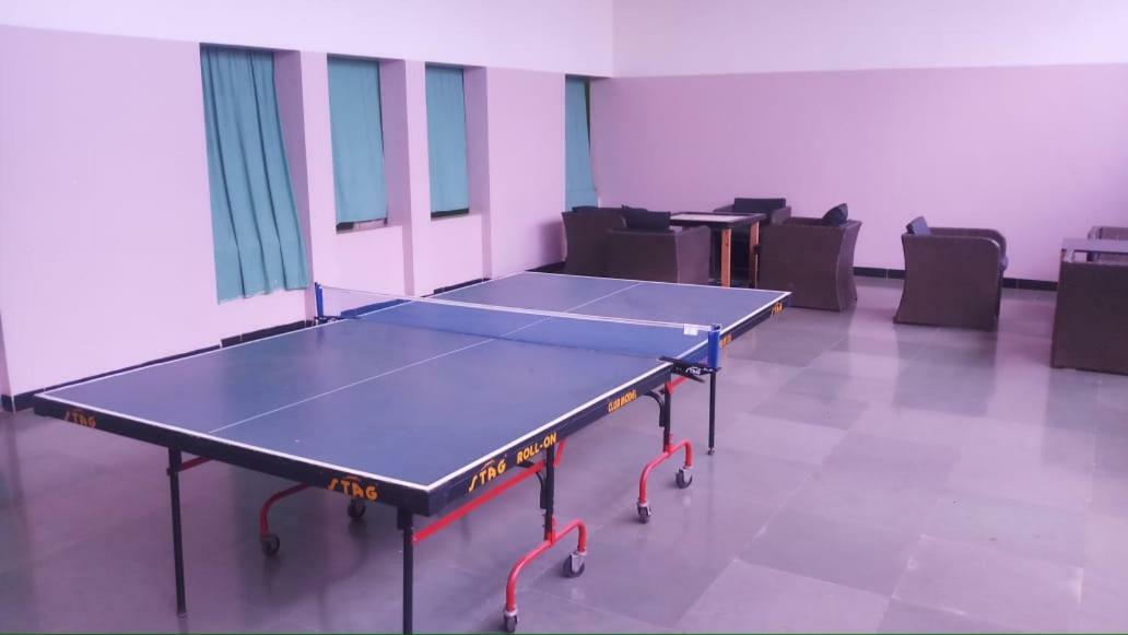 Cotton County Club And Resort Hubli Bagian luar foto